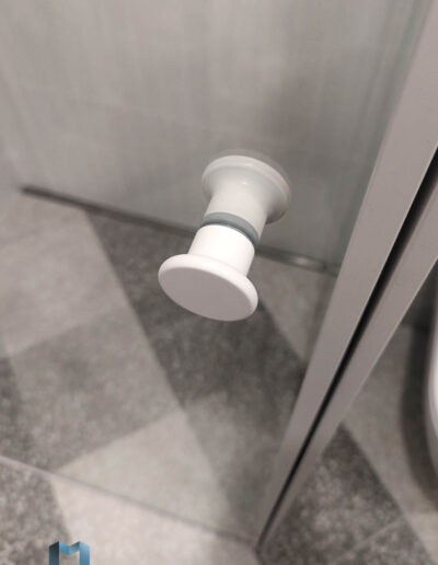 Biały Okragly Pochwyt Do Kabiny Prysznicowej