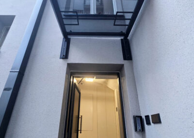 Daszek Szklany Nad Wejsciem Grafitowy