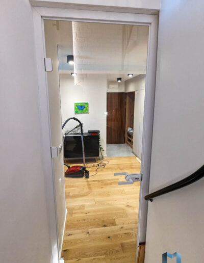 Drzwi Szklane Biale W Oscieznicy