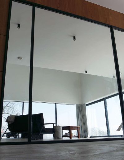 Lustro W Czarnej Ramie Loft