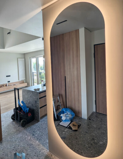 Lustro Owalne Led Do Przedpokoju