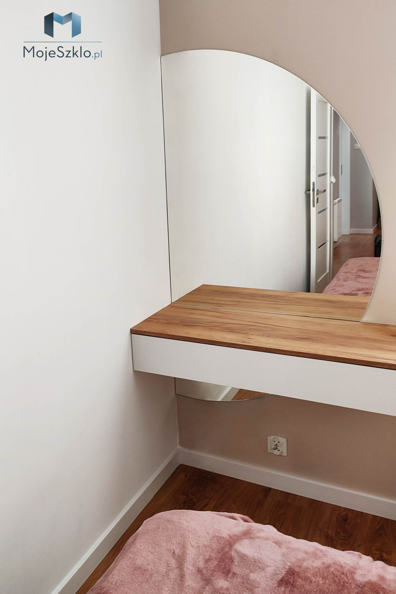 Lustro Polokragle Z Polka Toaletka Lustro Polokragle Z Polka Toaletka