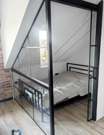 Przeszklona Sypialnia Na Poddaszu Loft