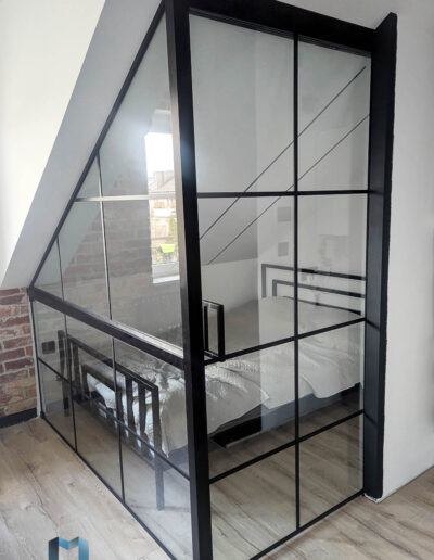 Scianka Szklana Na Poddasze Loft