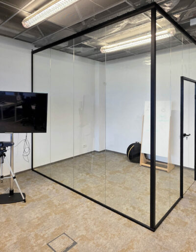 Szklane Sciany W Biurze