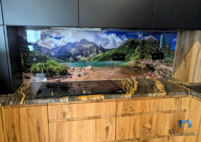 Szklo W Kuchni Krajobraz Gorski