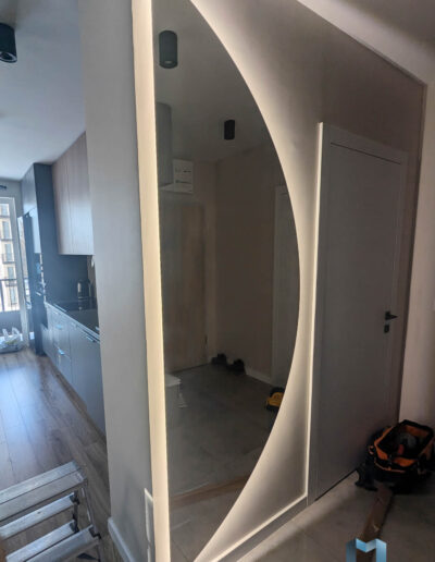 Zaokraglone Lustro Led Do Przedpokoju