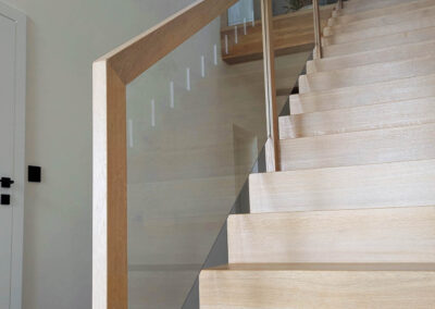 Balustrady Szklane Z Drewnem