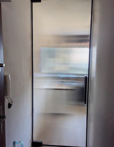 Drzwi Ryflowane​ Ze Szkla Visosun