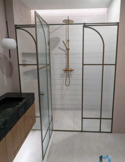 Kolorowa Kabina Prysznicowa​ Szprosy Loft