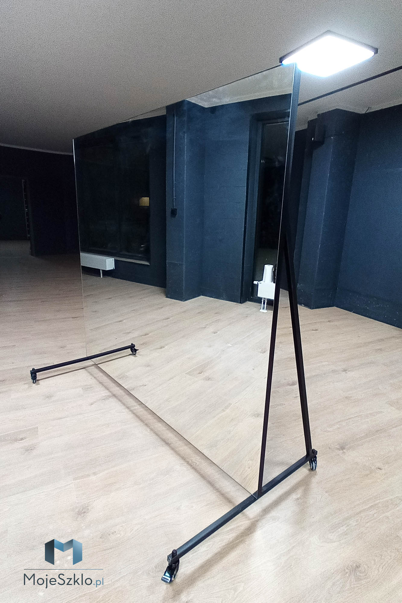 Lustro Na Kolkach Na Sale Fitness Lustro Na Kolkach Na Sale Fitness