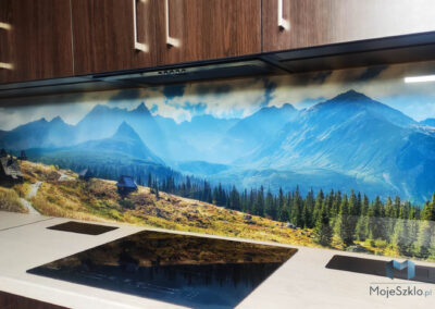 Tatry Na Szklanym Panelu Do Kuchni