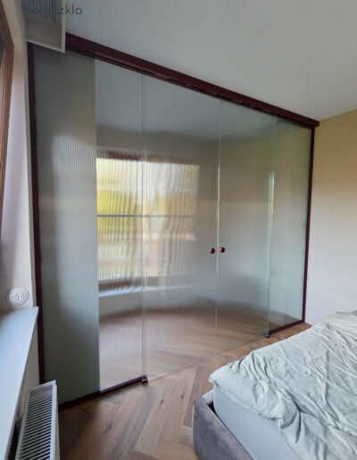 Zabudowa Garderoby​ Ze Szkla Visiosun